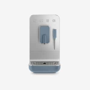 Machine à café entièrement automatique avec buse vapeur bleu orage SMEG BCC12SBMEU